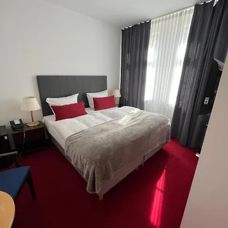 Szálloda Zum Ritter 3*